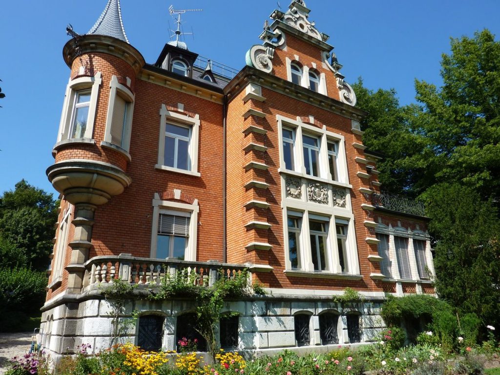 Verwaltung Mietliegenschaft Wohn- und Geschäftshaus Dufourstrasse 82 in St. Gallen
